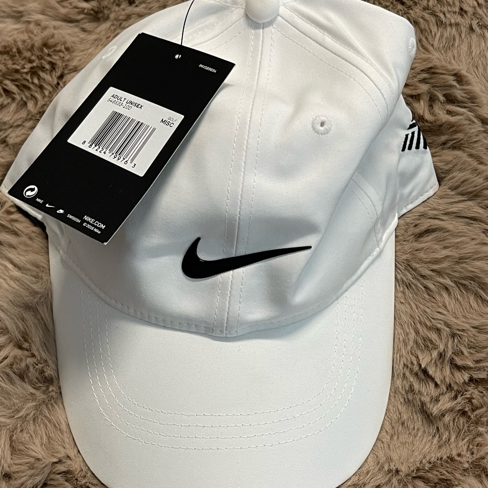 Nike White Baseball Cap